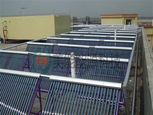 太陽能熱水器