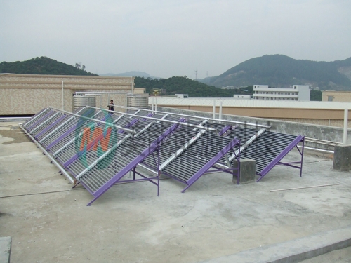 太陽能熱水器