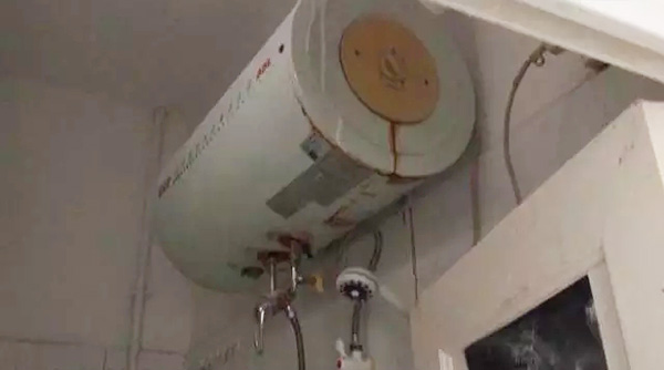 電熱水器