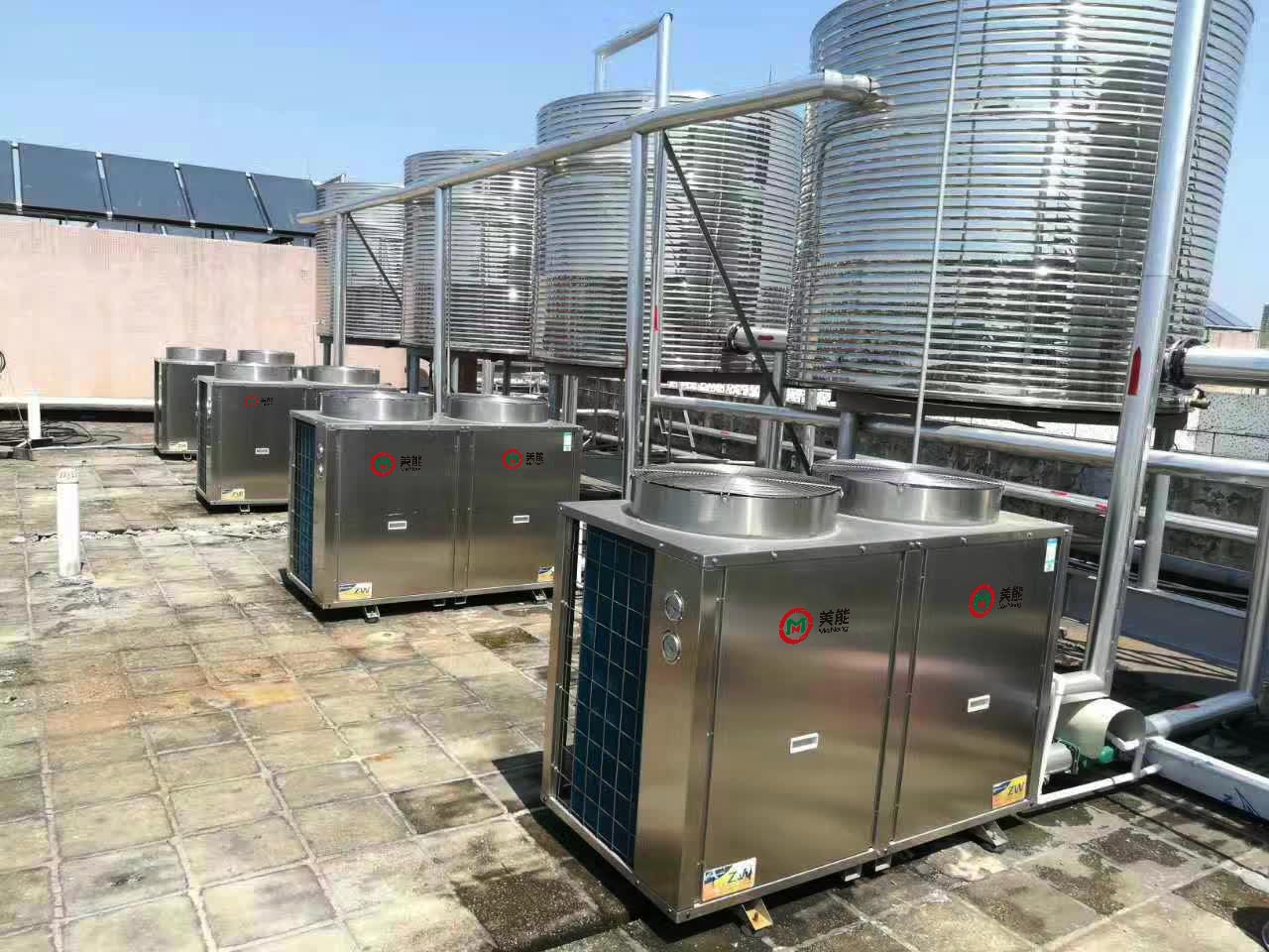 空氣能中央熱水機(jī)組