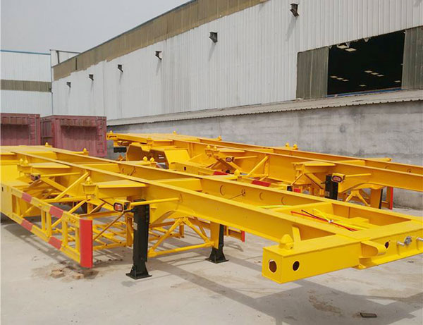 集裝箱半掛車圖片